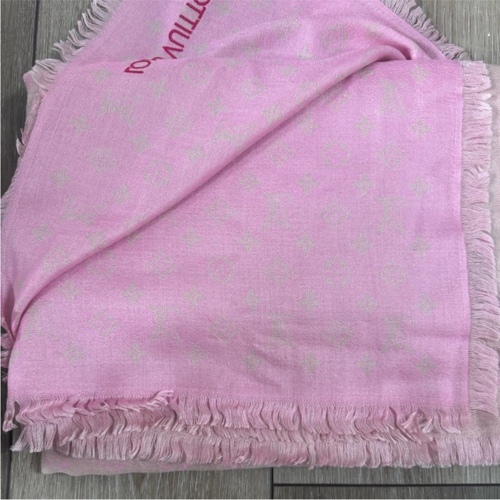 Louis Vuitton Pink Fringed Scarf - Picture 2 of 7